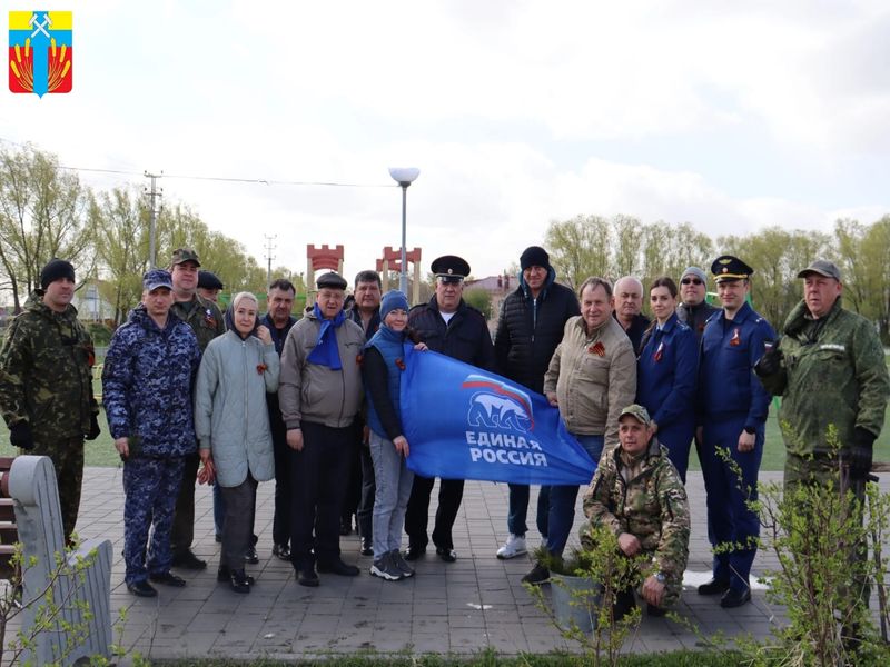 🌲Сегодня в Исилькульском городском парке высадили «Сад памяти», состоящий из 80 ёлок в честь участников Великой Отечественной войны.